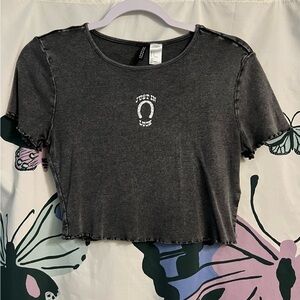 ❗️clearance-price firm❗️ Just in luck cropped top